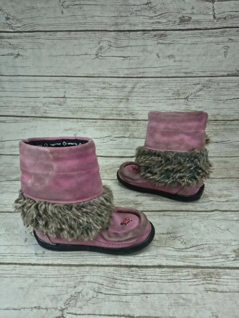 Manitobah Mukluks Pink Suede Fur Trim Boots Kids Size 12